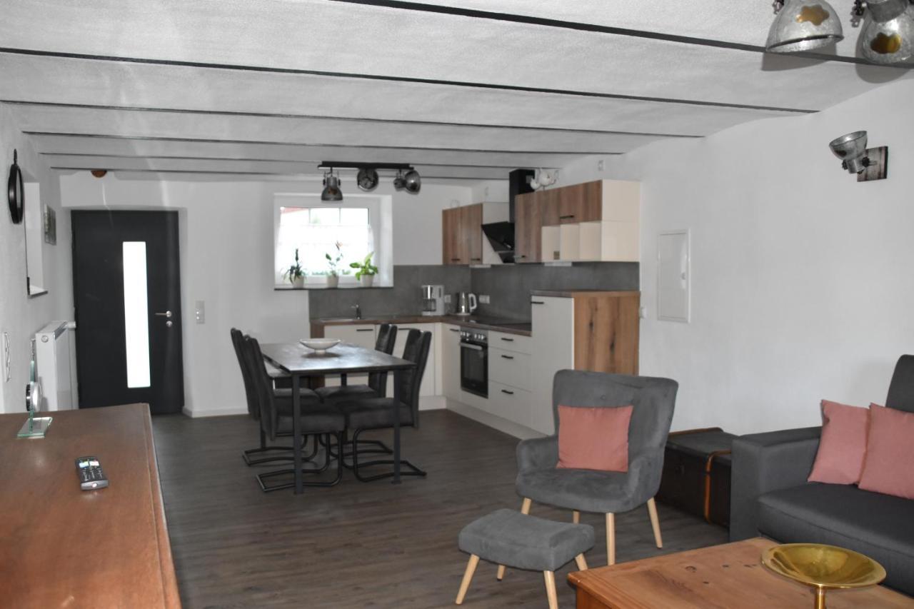 Ferienwohnung-naurath Apartment